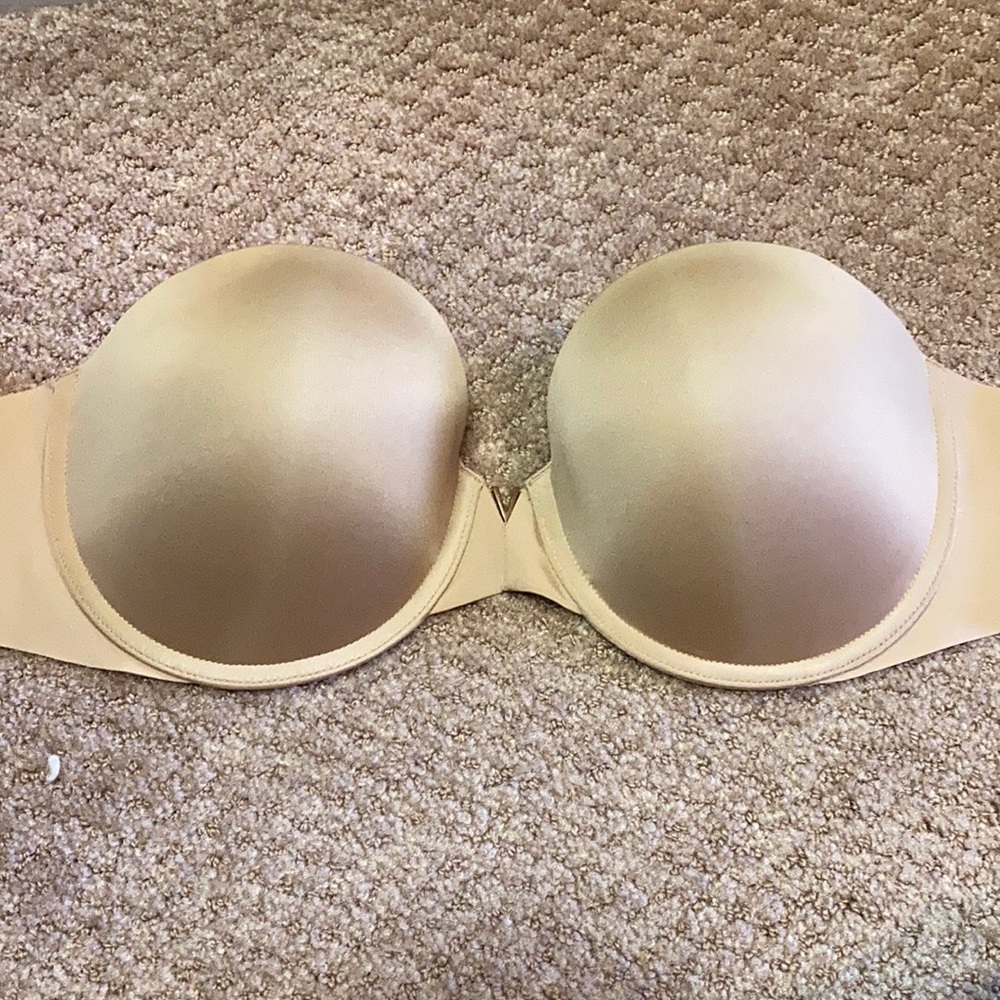 Victoria’s Secret Sexy Illusions strapless multi-way bra 32ddd